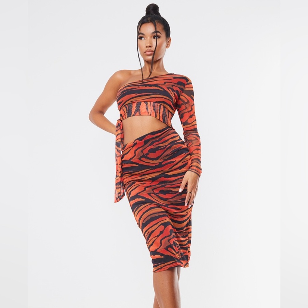 Pretty Little Thing Zebra One Shoulder Print Dress